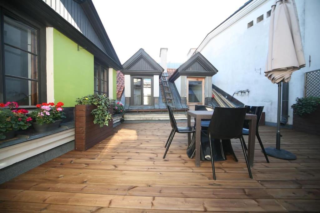 Two Bedroom / Old Town With Private Terrace Riga Kültér fotó